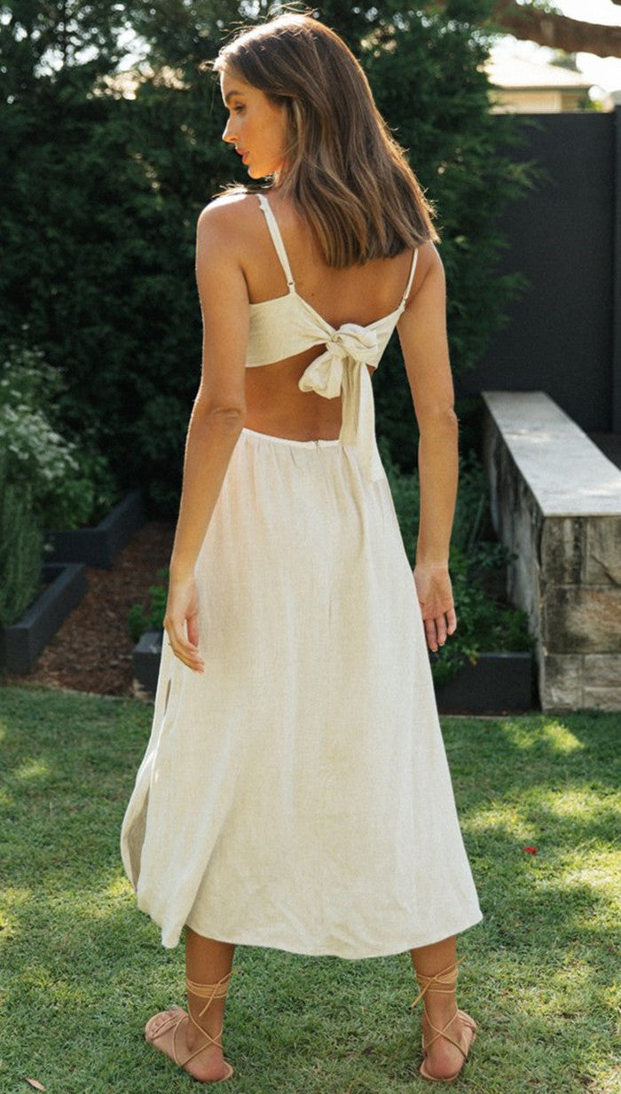 Robe maxi pour femmes avec une découpe arrière ludique et une haute fente Levoire