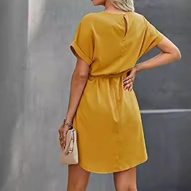 Robe de graduation pour femmes avec ceinture à la taille Levoire