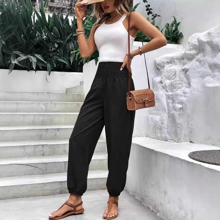 Pantalons de loisirs légers pour femmes avec une taille élastique et des poches latérales pratiques Levoire