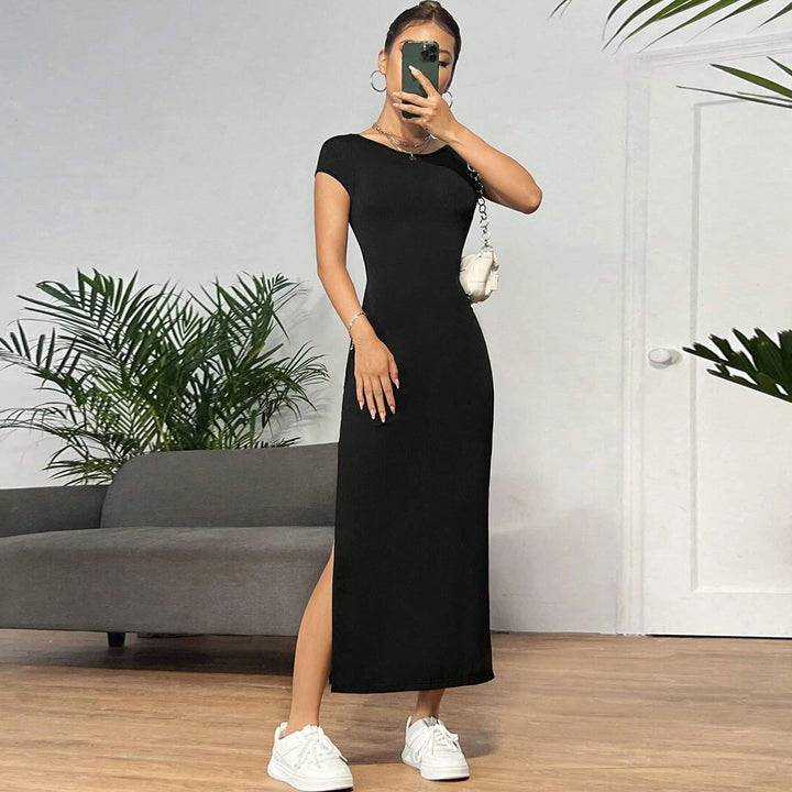 Robe maxi femme en jersey extensible avec une coupe ajustée et un col rond Levoire