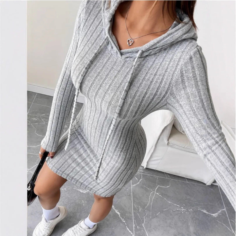 Robe sweatshirt à capuche pour femmes avec design rayé Levoire