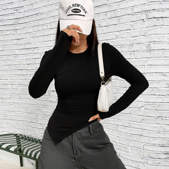 Chemise à manches longues ajustée pour femmes avec un design asymétrique et une coupe à la mode Levoire