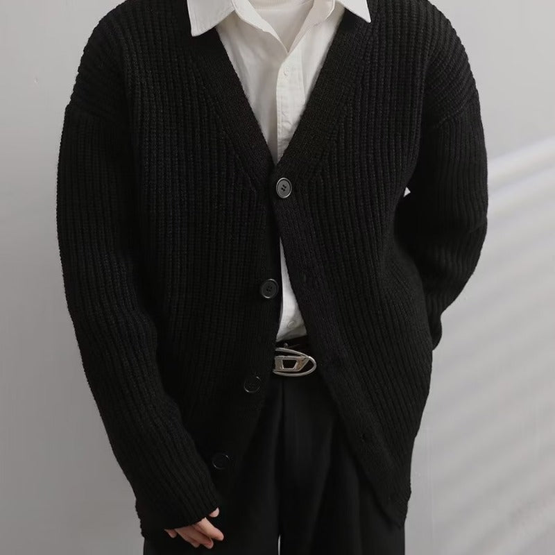 Cardigan pour femmes en mélange de coton doux avec une élégante patte de boutonnage Levoire
