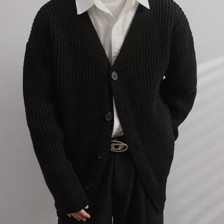 Cardigan pour femmes en mélange de coton doux avec une élégante patte de boutonnage Levoire
