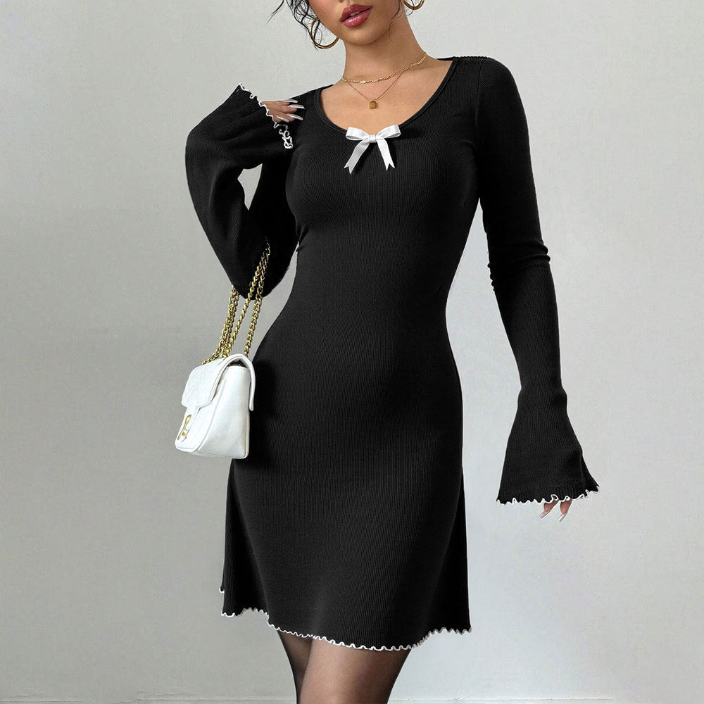 Robe mini pour femmes avec des détails de volants décoratifs et un charmant nœud décoratif Levoire