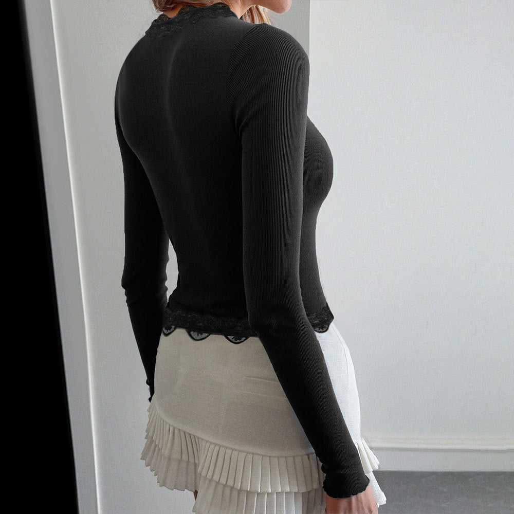 Chemise à manches longues pour femme avec délicate bordure en dentelle et coupe ajustée Levoire