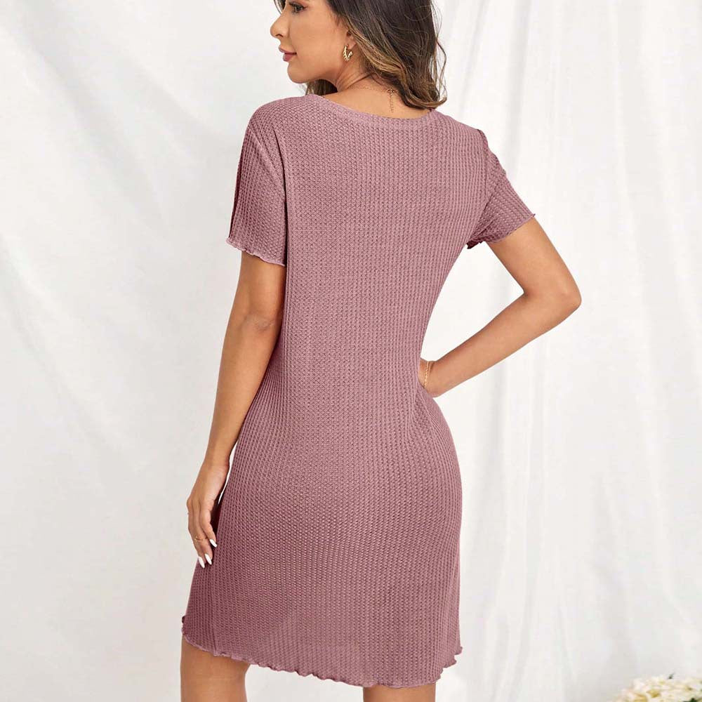 Robe mini en sweat pour femmes avec design à boutons et poches latérales insérées Levoire