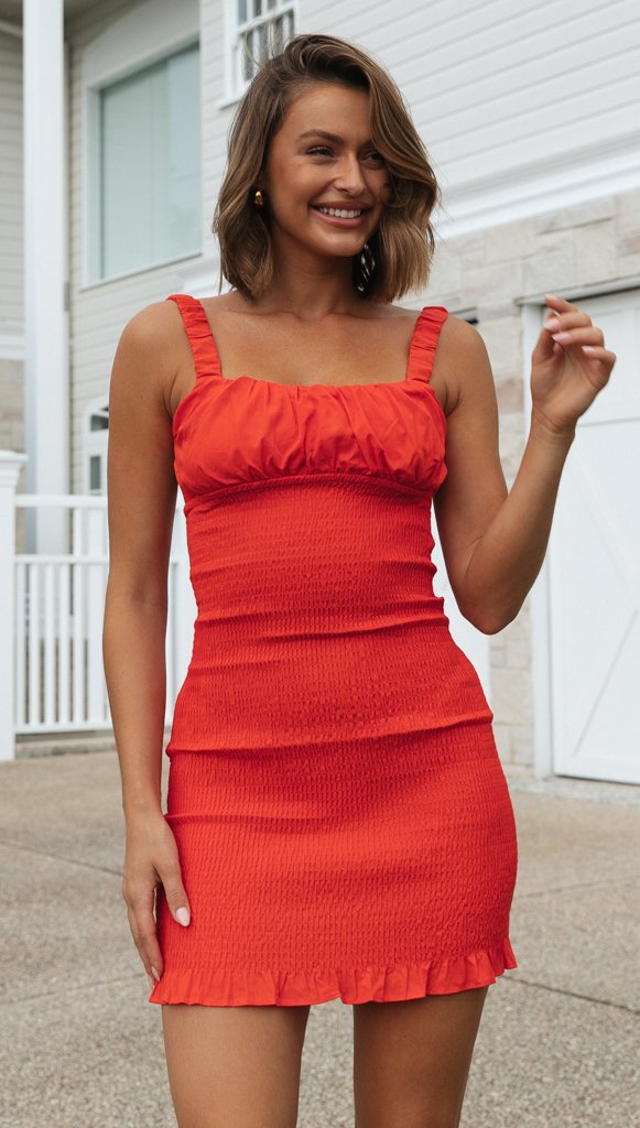 Robe d'été ajustée pour femmes avec détails en volants Levoire