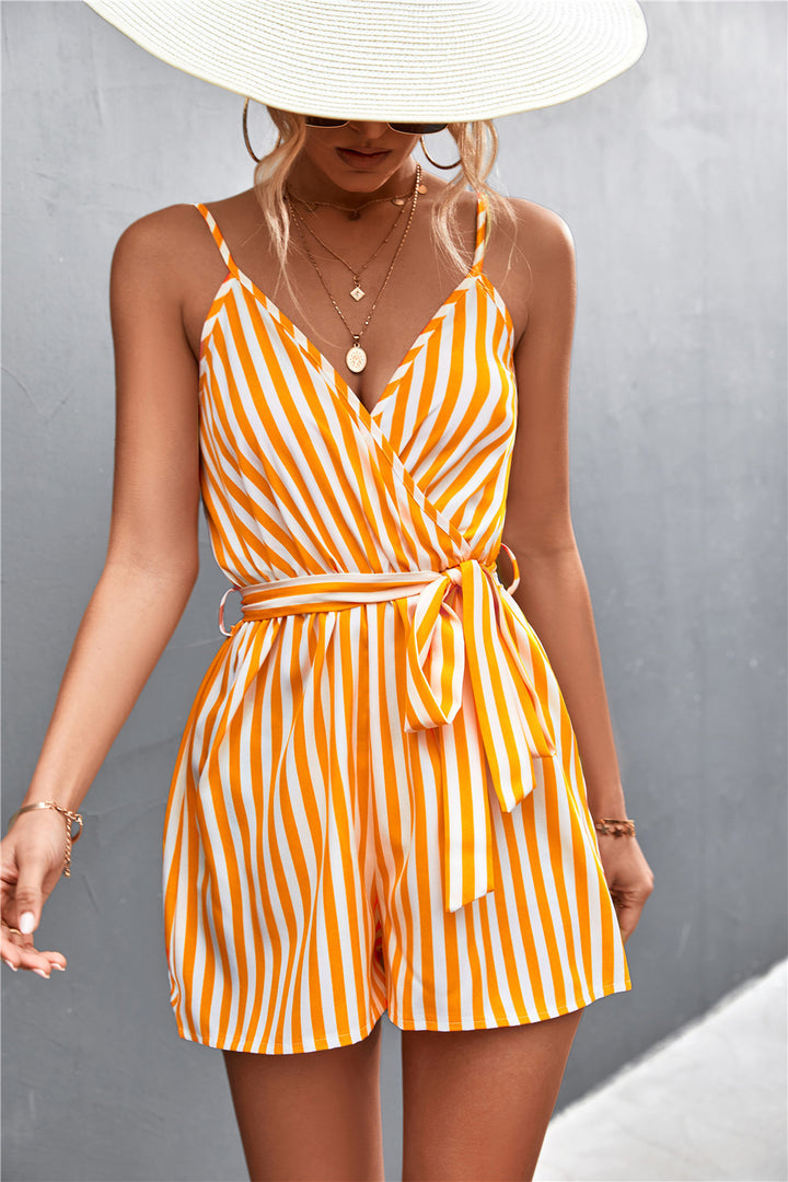 Combinaison femme avec design élégant à enroulement et ceinture ajustée Levoire