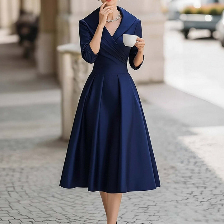 Robe midi pour femme avec un élégant décolleté en wrap et fronces Levoire
