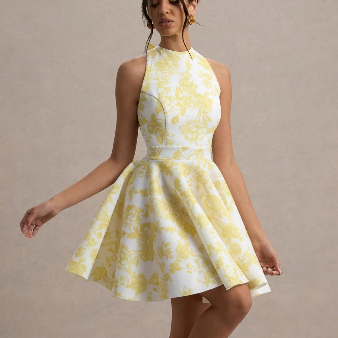 Robe mini de fête pour femmes avec jupe évasée et découpes sophistiquées Levoire