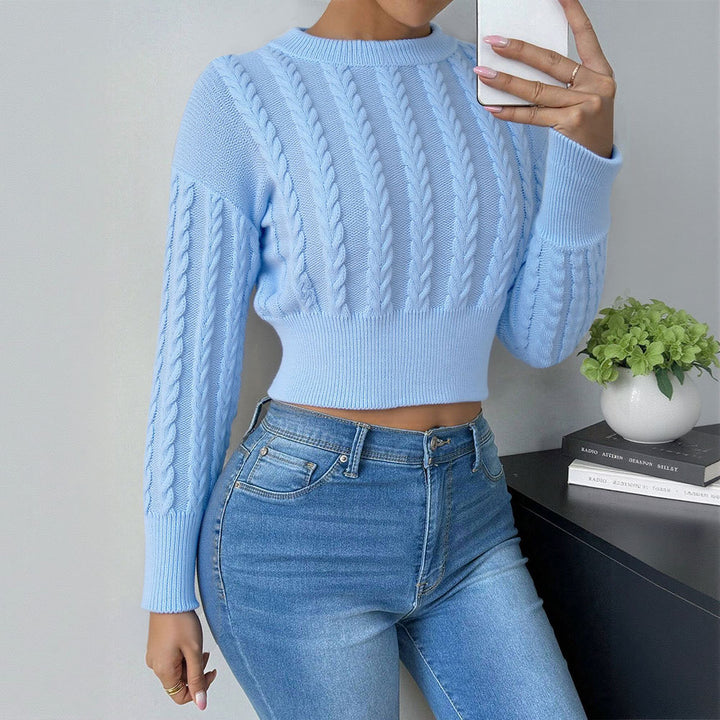 Haut tricoté à coupe courte pour femmes avec motif en torsades et manches longues Levoire