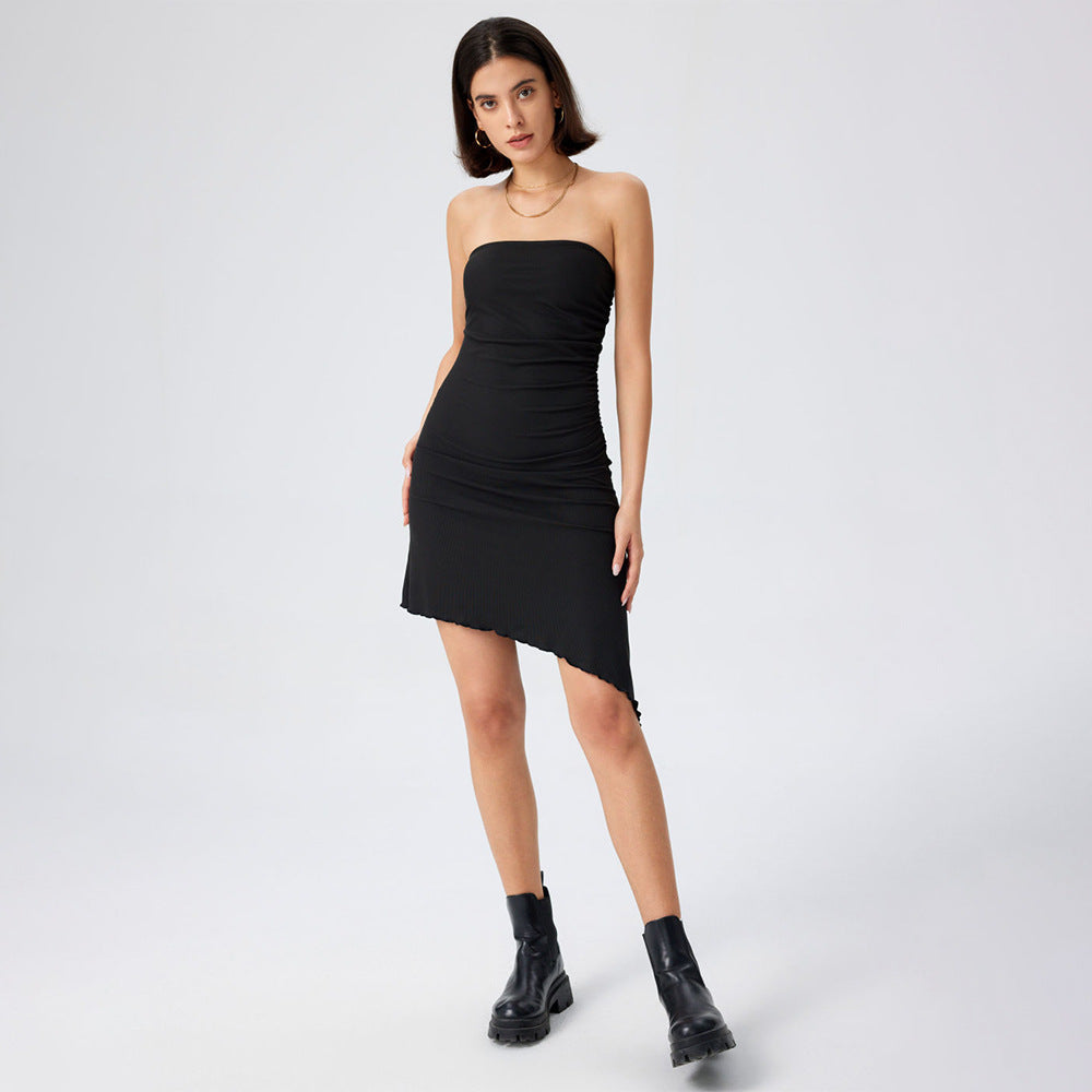 Robe bandeau ajustée pour femmes avec ourlet asymétrique et bordure en volants Levoire