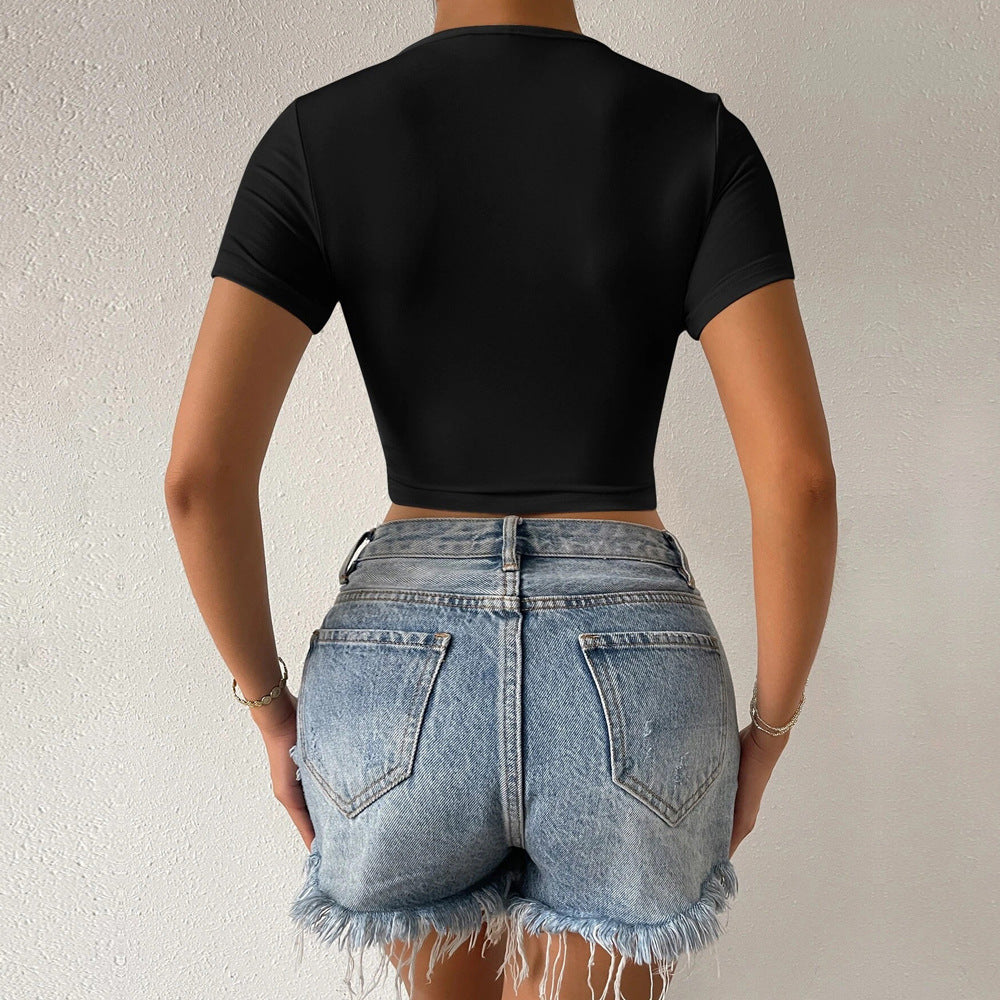 T-shirt pour femmes court à col en V avec design enroulé Levoire