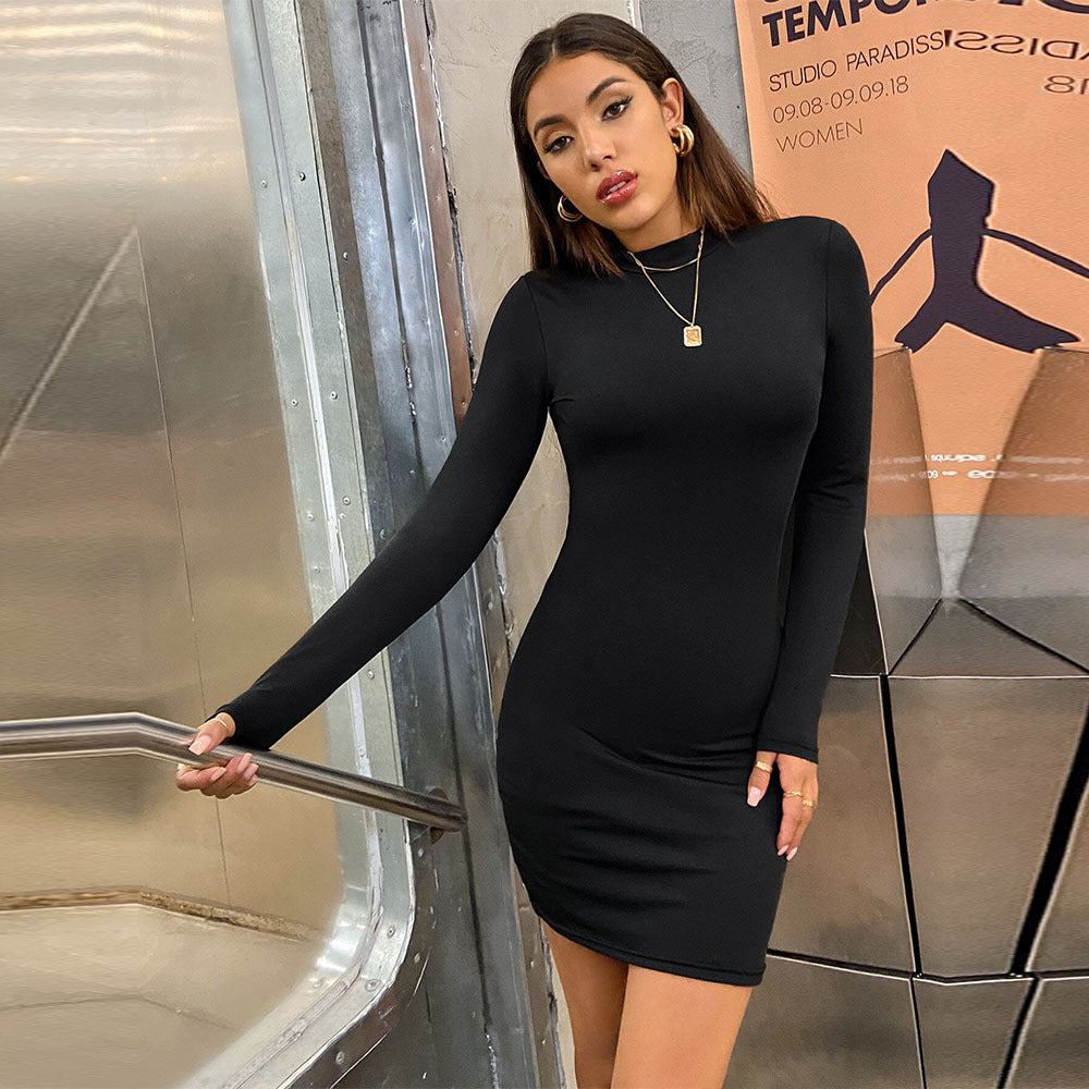 Robe mini ajustée pour femme avec col haut et manches longues Levoire
