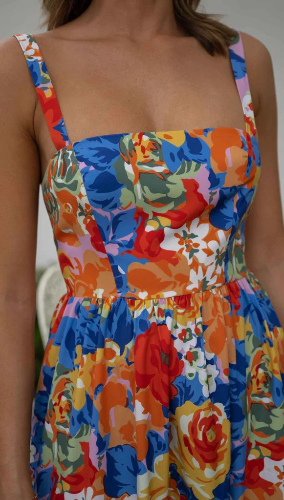 Levoire | Robe Longue Avec Encolure Carrée Et Motif Floral Vivant