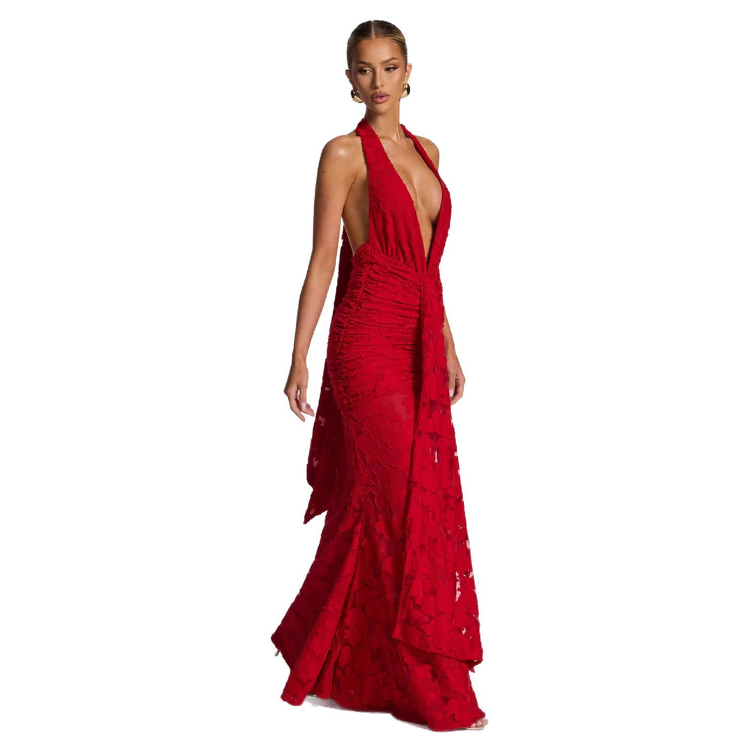 Robe de soirée glamour pour femmes avec décolleté en V profond et texture froncée Levoire