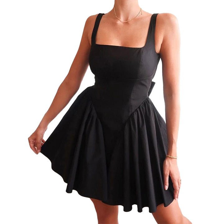 Robe courte pour femme avec décolleté carré et jupe fluide Levoire