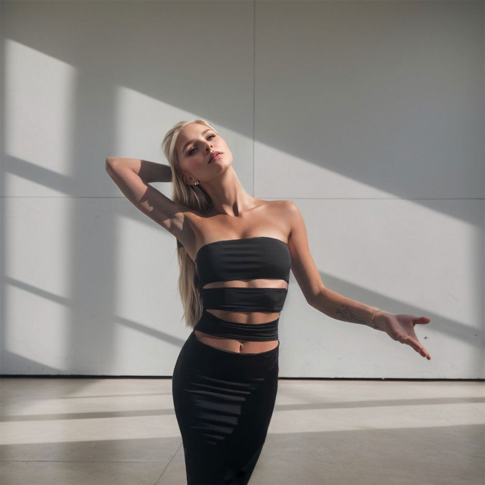 Robe ajustée pour femmes avec encolure bandeau et détails découpés pratiques Levoire