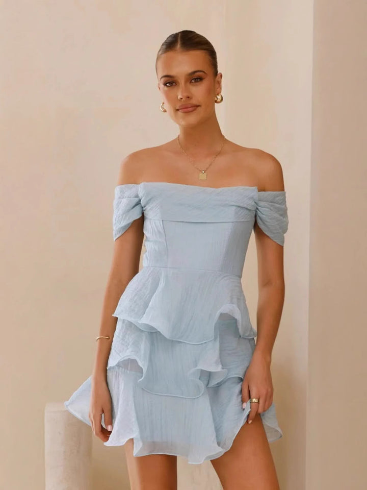 Robe romantique à volants pour femmes avec design dénudé des épaules Levoire