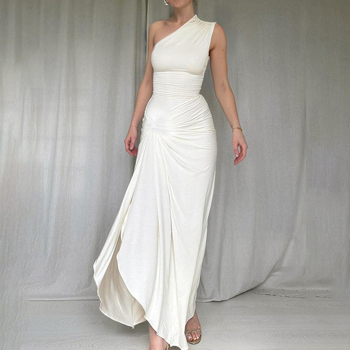 Robe maxi élégante pour femmes avec coupe asymétrique et fente latérale Levoire