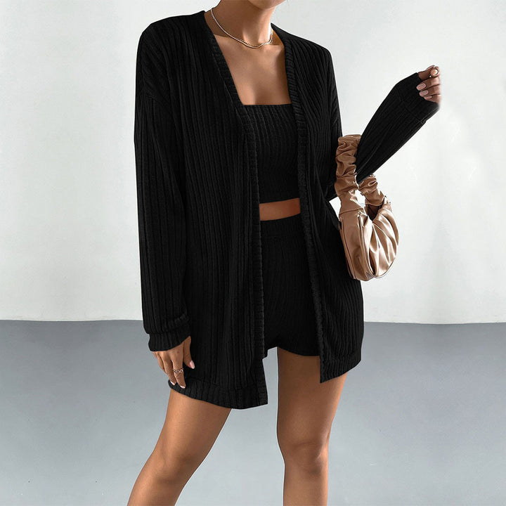 Ensemble en tricot pour femmes avec un haut ajusté et un long cardigan Levoire