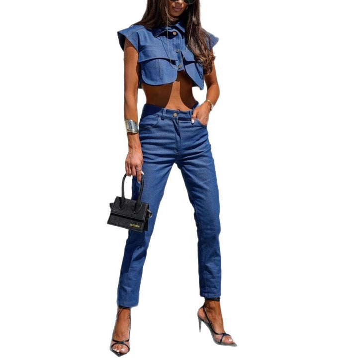 Top court en denim pour femmes avec large col et jeans assortis Levoire