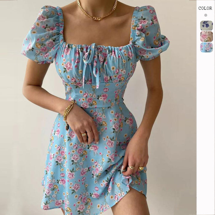 Robe mini joueuse pour femmes avec détails en volants et motif floral Levoire