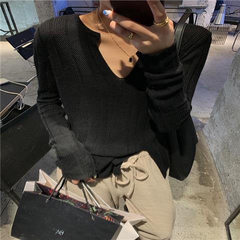 Sweater chunky en tricot pour femmes avec décolleté en V et manches longues Levoire