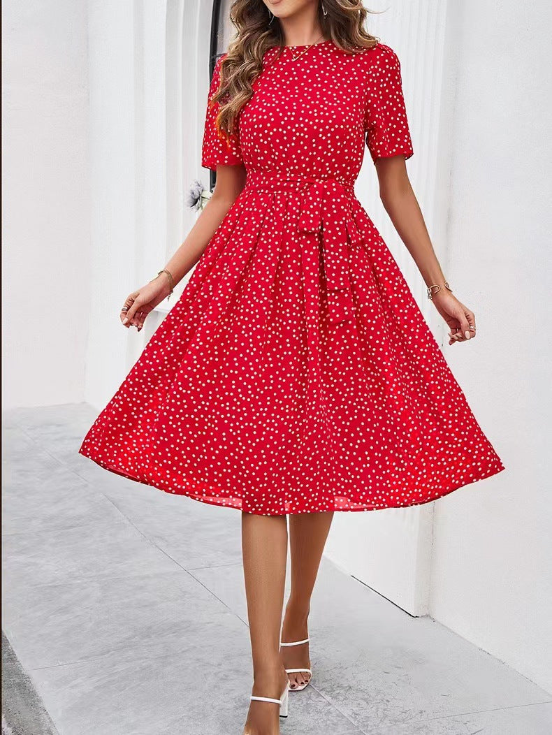 Robe midi pour femmes avec un élégant design à pois et une ceinture à la taille Levoire