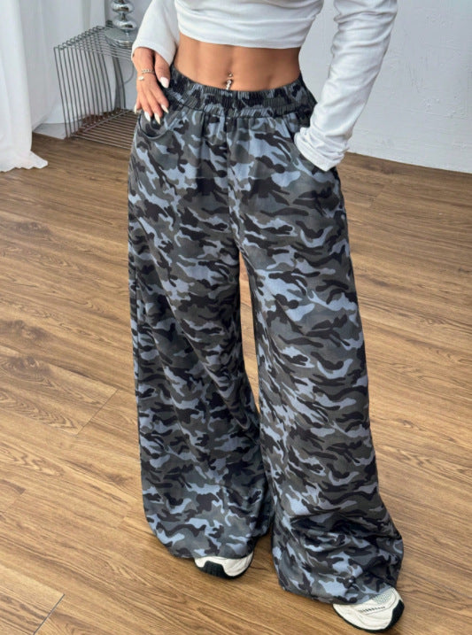 Pantalons cargo larges pour femmes avec imprimé camouflage moderne Levoire