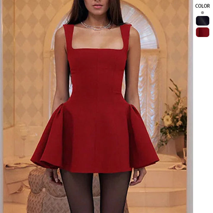 Robe courte ludique pour femmes avec ourlet tourbillonnant et grand décolleté Levoire