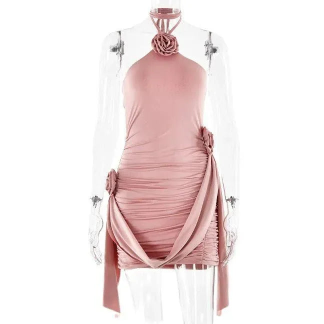 Levoire | Robe Knockout ajustée à enfiler sans dos avec découpe en V pour femmes