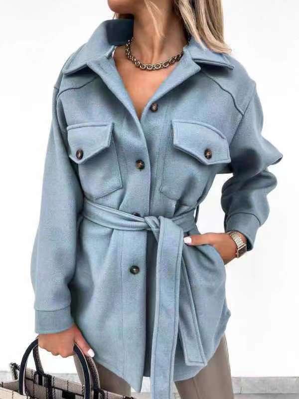 Veste de mode pour femmes avec poches pratiques et coupe décontractée Levoire