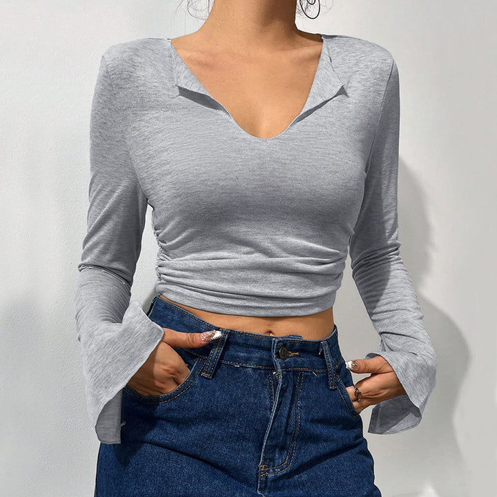 Chemise à manches longues cropped pour femmes avec des manches évasées à la mode et un élégant col en V Levoire