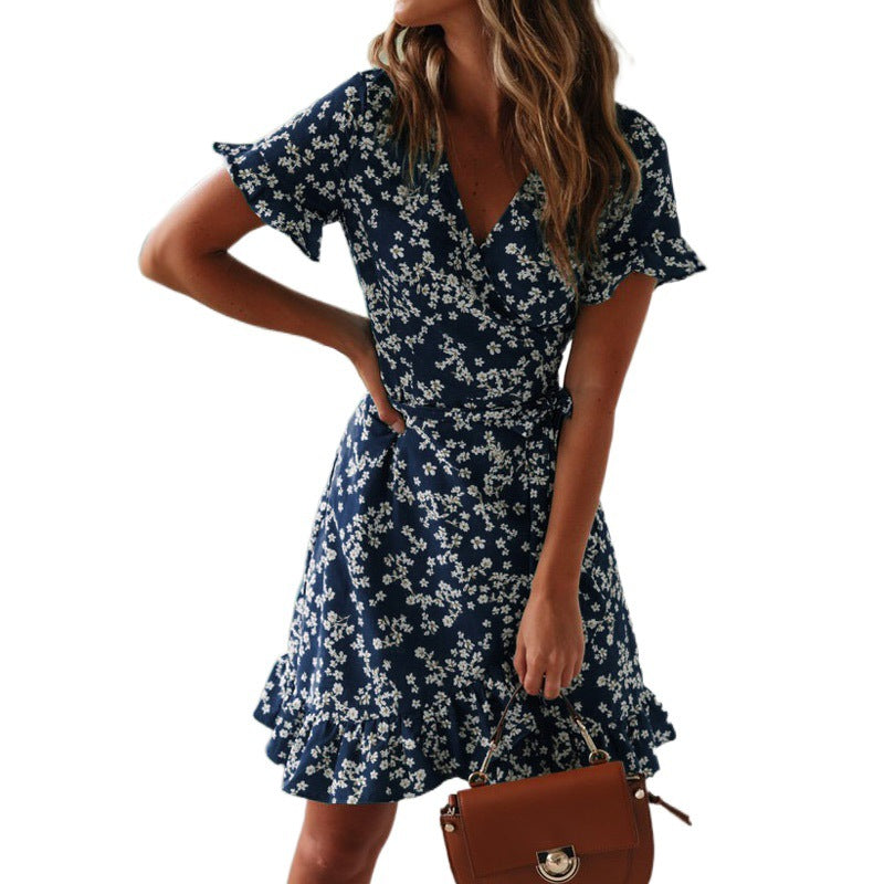 Robe portefeuille pour femme avec des ourlets froncés volumineux et un design floral Levoire