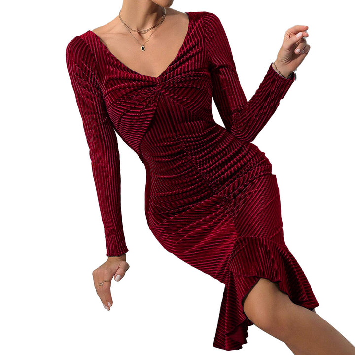 Robe Maxi Bodycon Femme avec Détails Élégants en Volants et Coupe Flatteuse Levoire