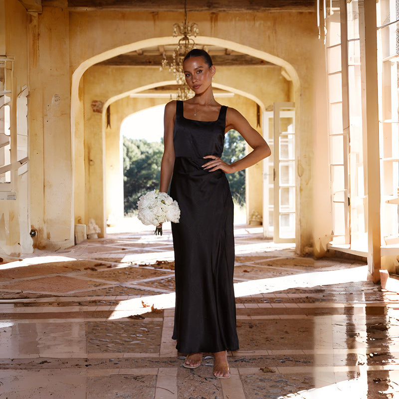 Robe maxi élégante pour femmes avec fente latérale et bretelles fines Levoire