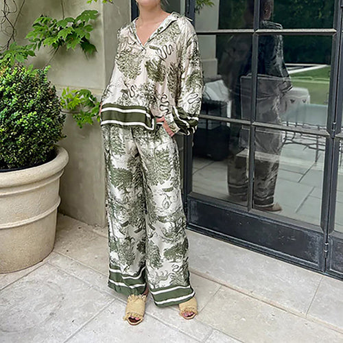 Top en soie élégant pour femmes avec coupe décontractée et pantalon assorti Levoire