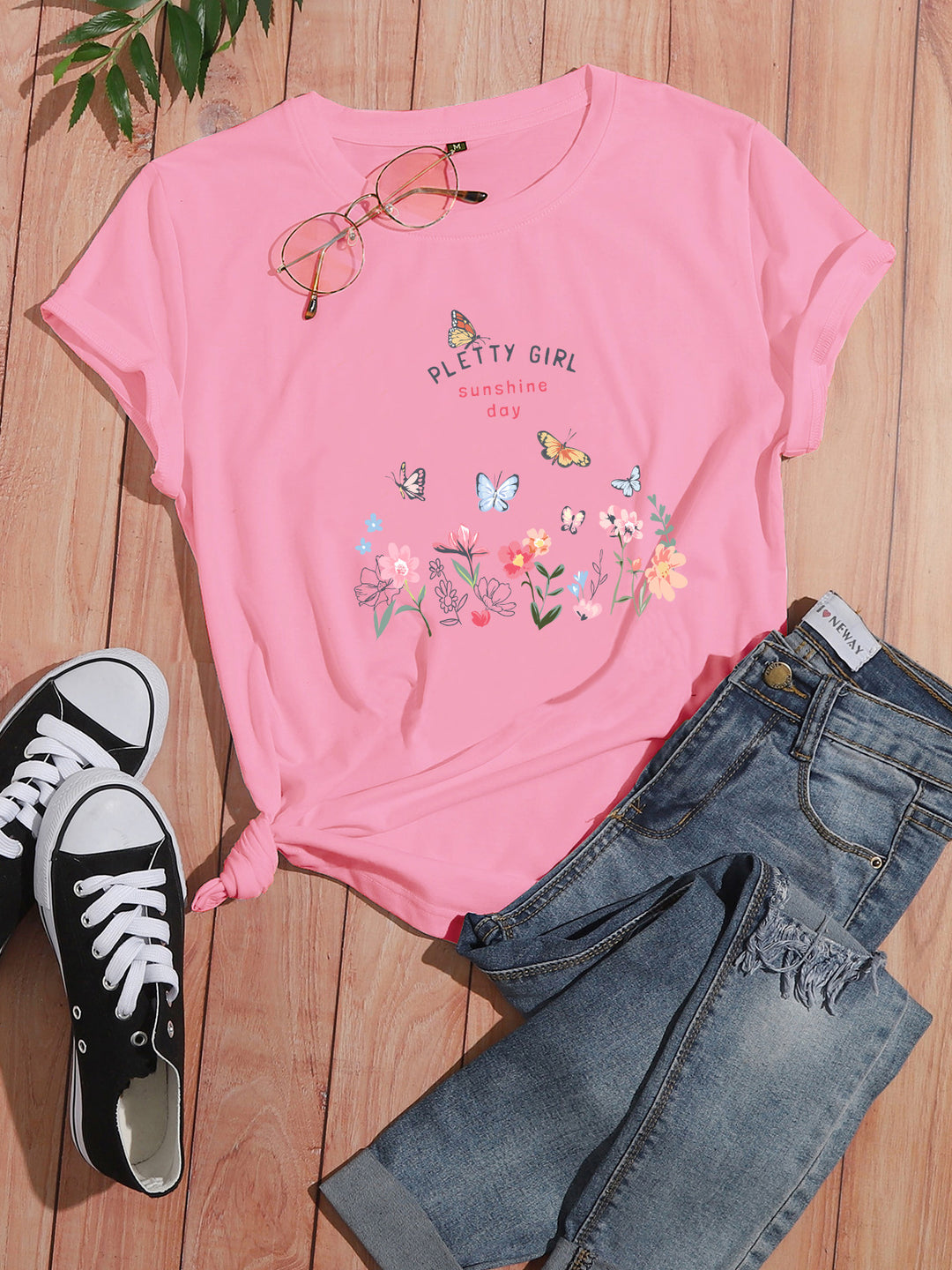 T-shirt pour femmes avec imprimé floral ludique et imprimé élégant Levoire