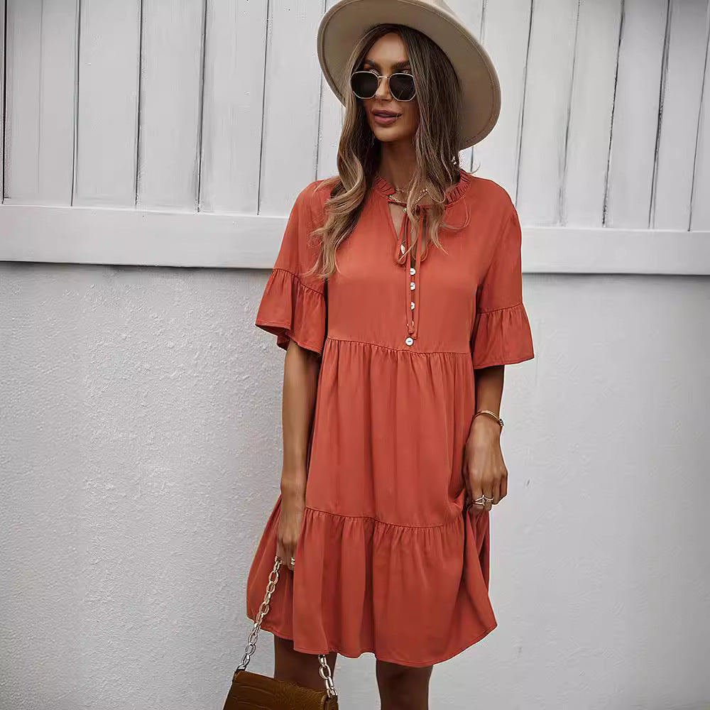 Robe décontractée pour femmes avec design volant féminin et détails de boutons Levoire
