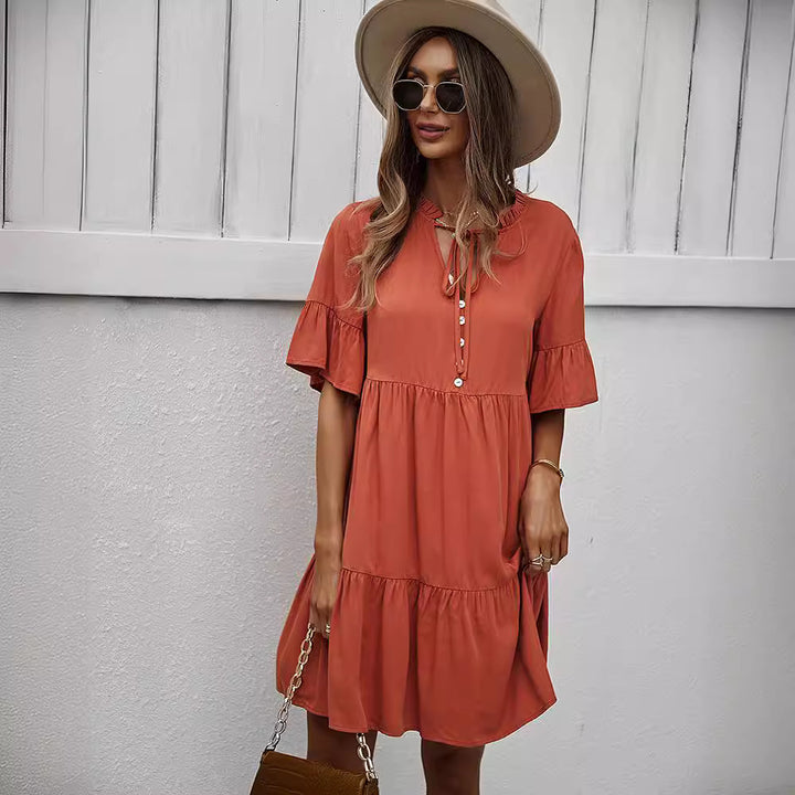 Robe décontractée pour femmes avec design volant féminin et détails de boutons Levoire