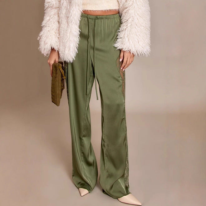 Pantalons en satin élégants pour femmes avec des inserts en dentelle et des découpes latérales Levoire