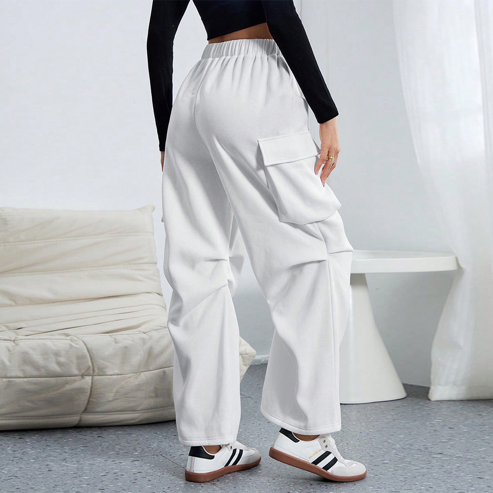 Pantalons cargo pour femmes avec coupe ample et poches pratiques Levoire