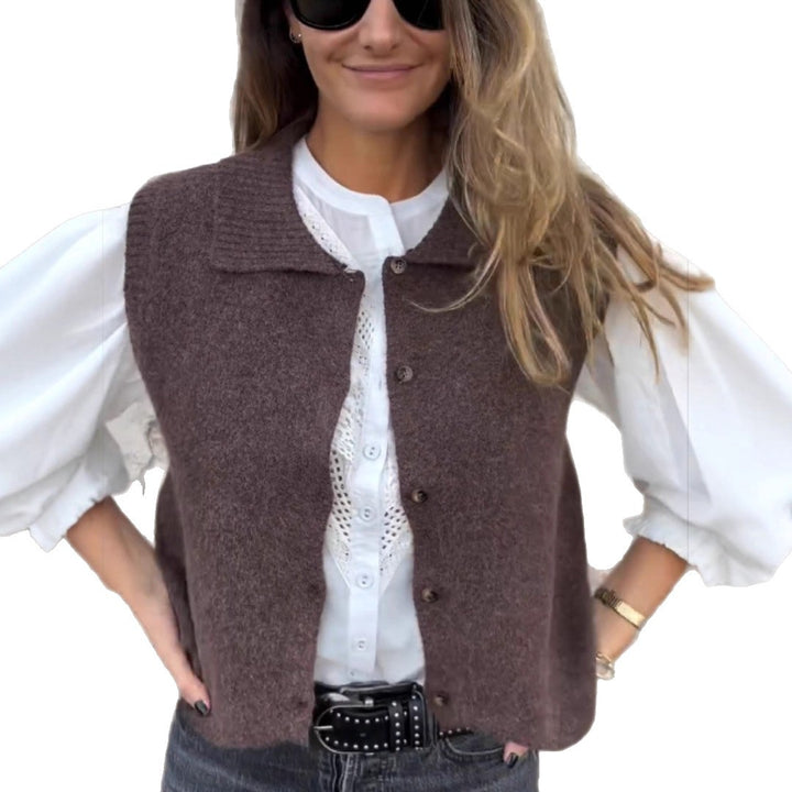 Gilet tricoté pour femmes avec col classique et détails de boutons élégants Levoire