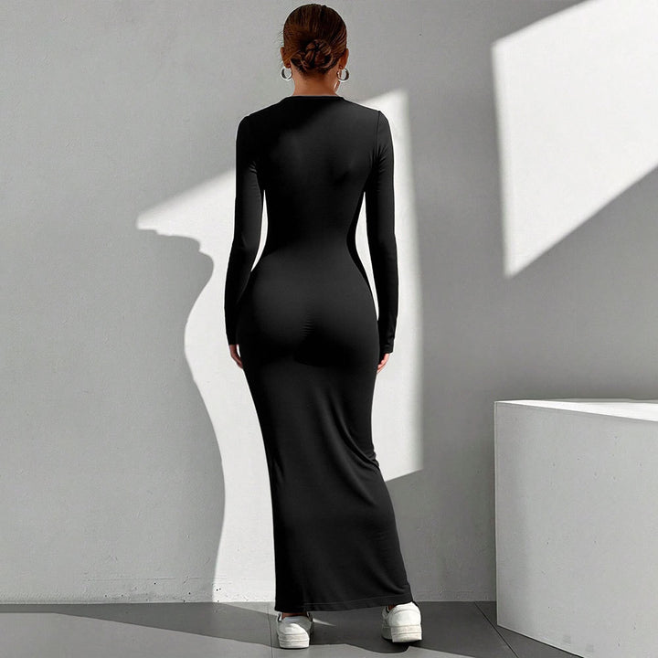 Robe maxi pour femmes avec décolleté en V profond et fermeture à nœud stylée Levoire