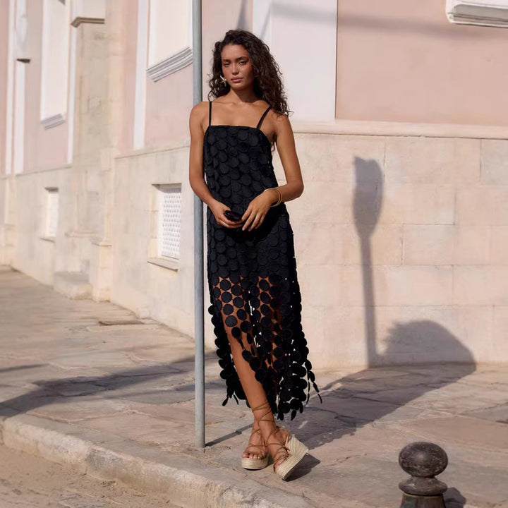 Robe maxi pour femmes avec un élément circulaire unique et une coupe fluide Levoire