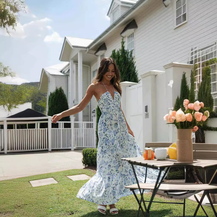 Robe maxi femme avec des imprimés floraux délicats et des bretelles spaghetti réglables Levoire