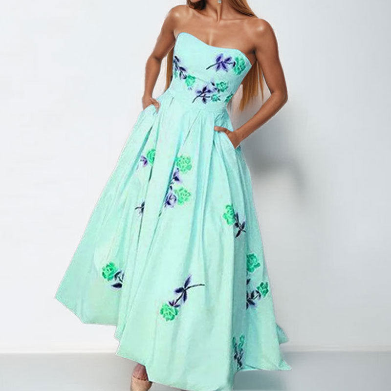 Robe maxi élégante sans bretelles pour femmes avec design floral et poches latérales Levoire