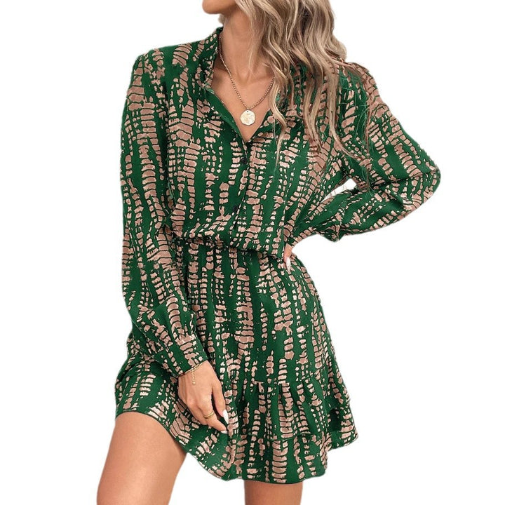 Robe chemise féminine à la mode avec un ourlet à volants élégant et une ceinture à la taille Levoire